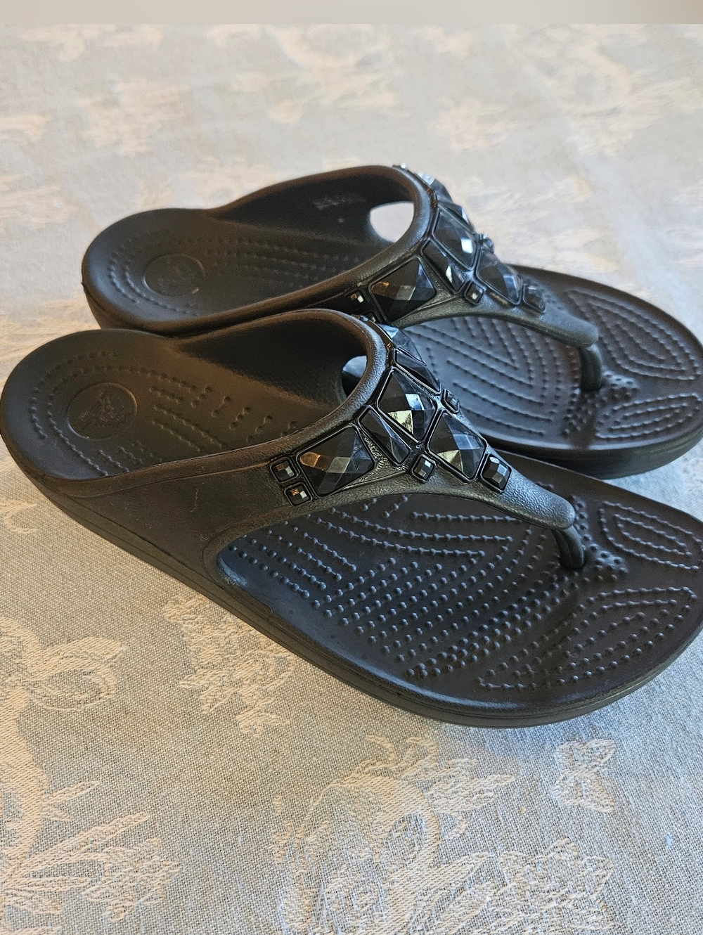 Crocs Embellished Flip-Flops Size 8